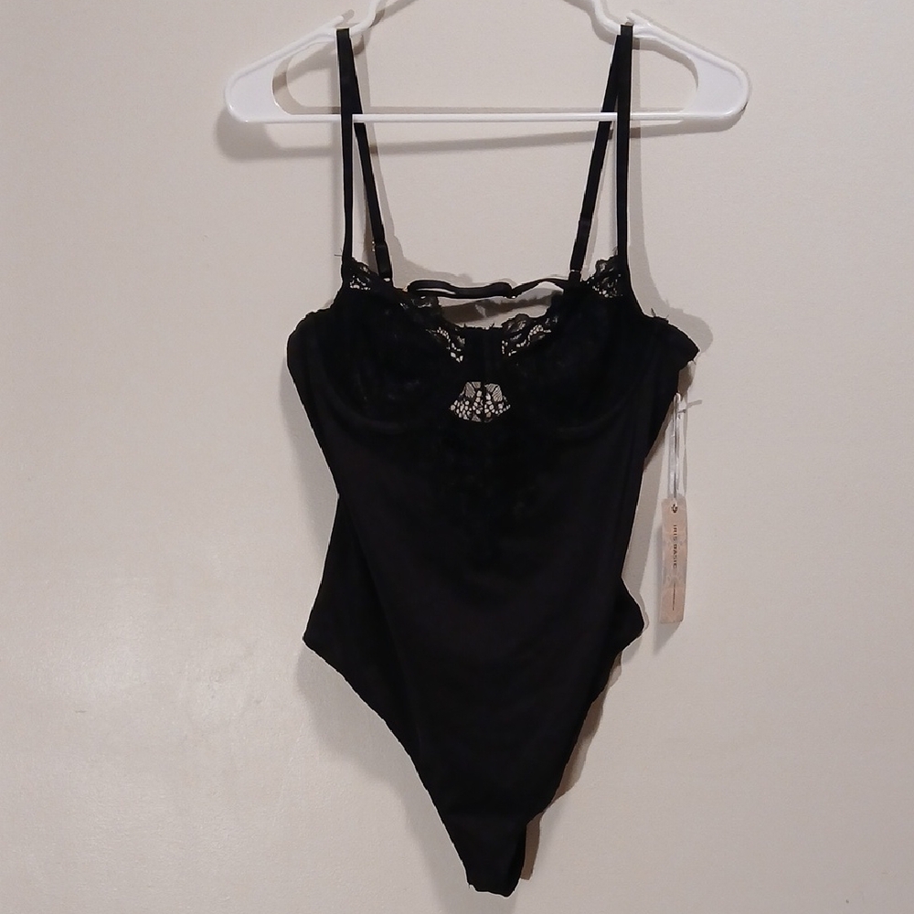 Iris Basic Black Br